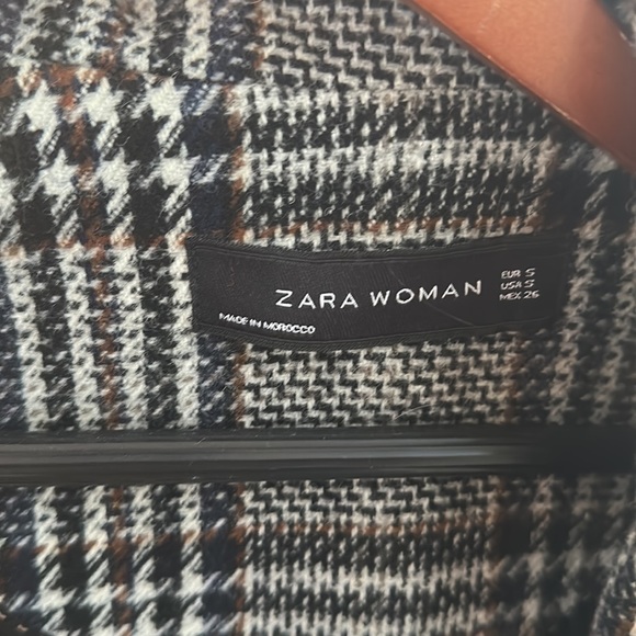 ASO Duchess Kate. Zara plaid checked coat. - Picture 2 of 3